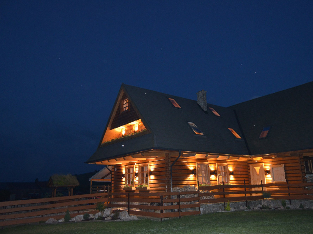 Osturna酒店住宿-Penzión Európa