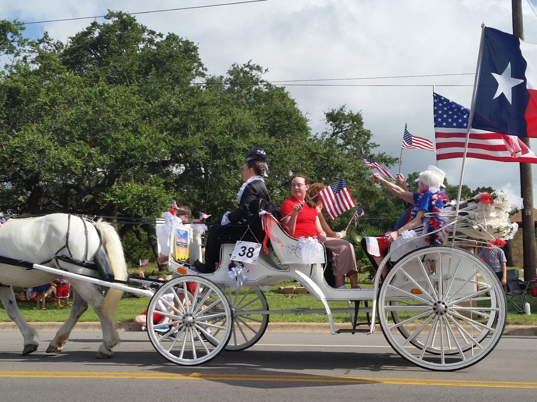 Fantasia Carriage-Lago Vista必去景点