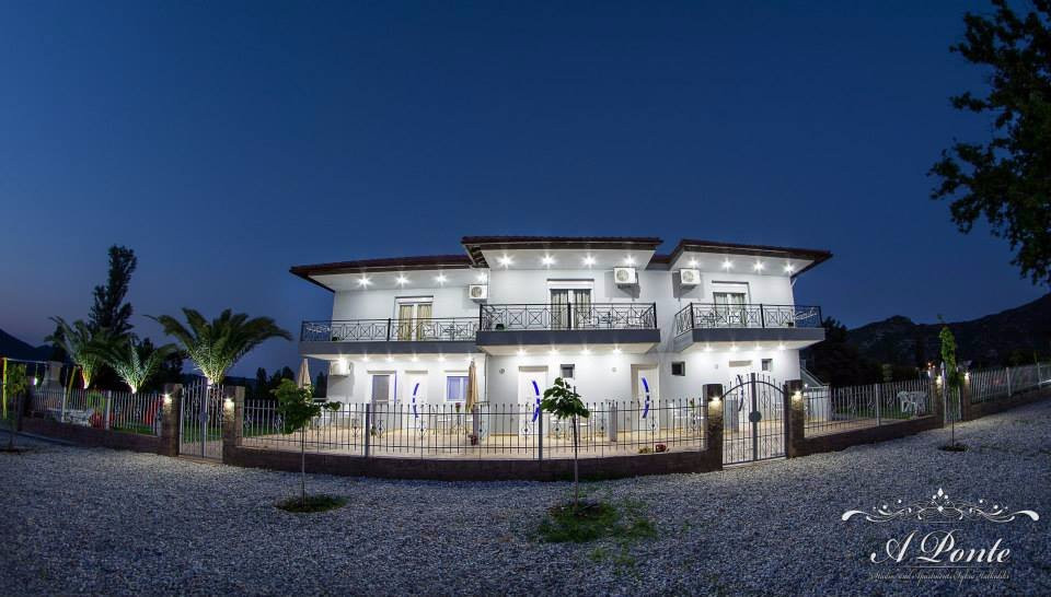 A Ponte Studios & Apartments