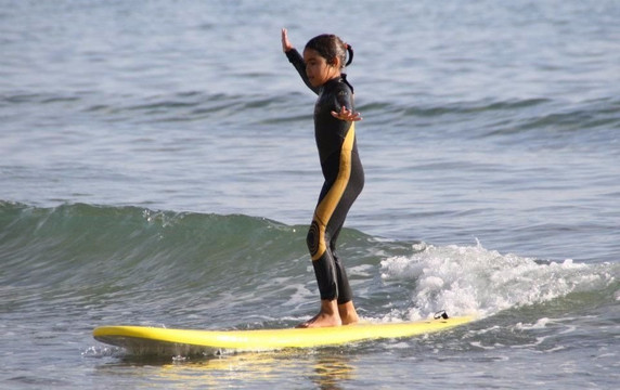 Escola Catalana de Surf-卡斯特尔德费尔斯必去景点