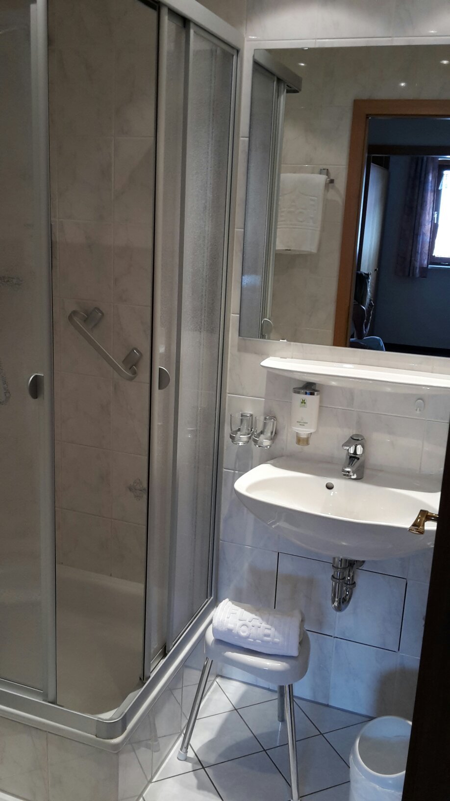 Flair Hotel Gasthof Zum Hirsch-官方