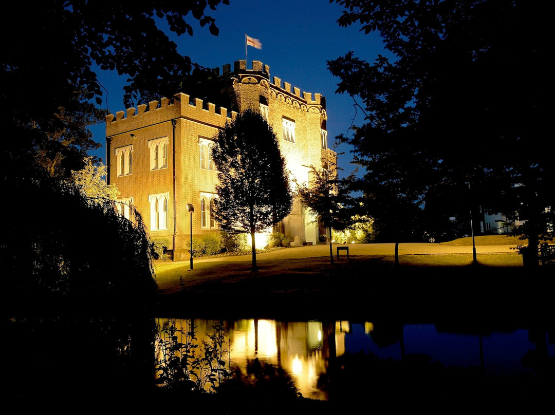 Hertford Castle景点图片