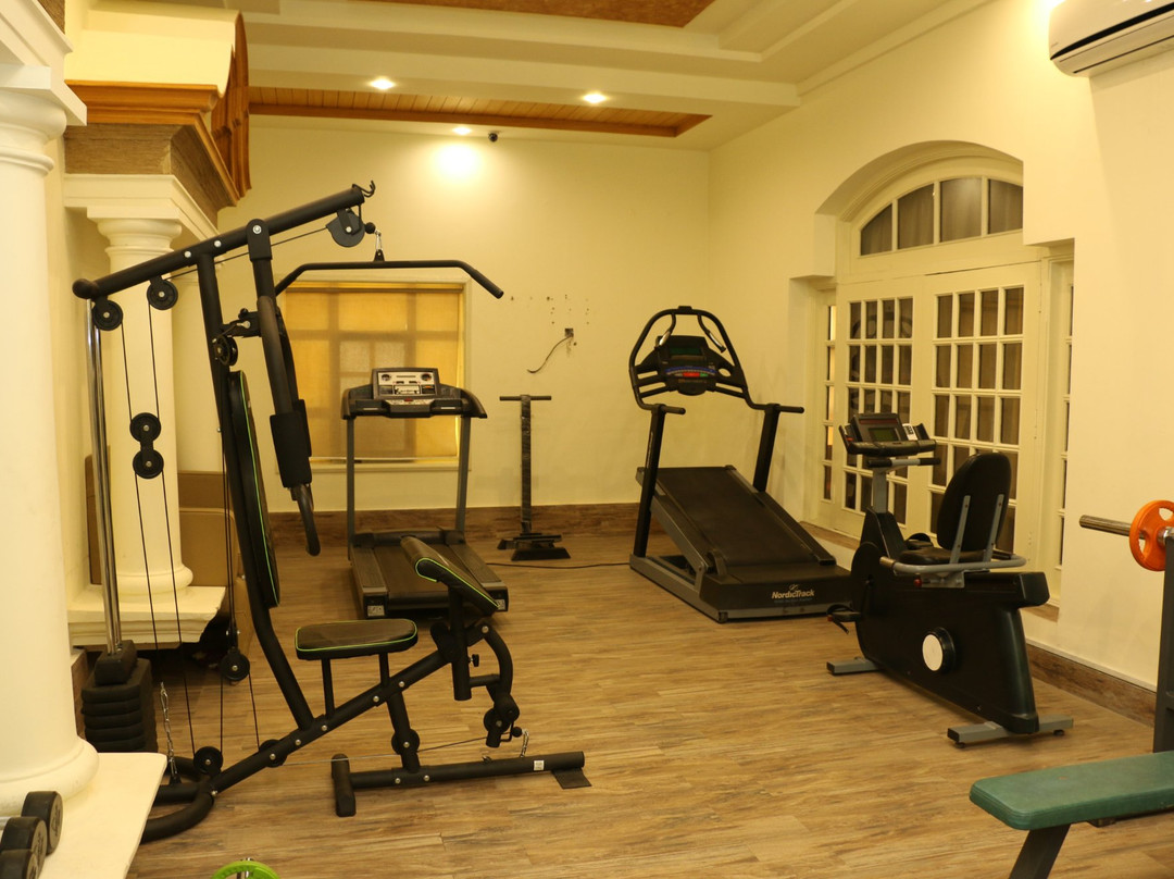 Garvaish Luxury Hotel主图