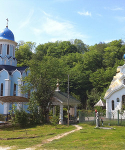 Troitse-Georgiyevskiy Female Monastery景点门票图片