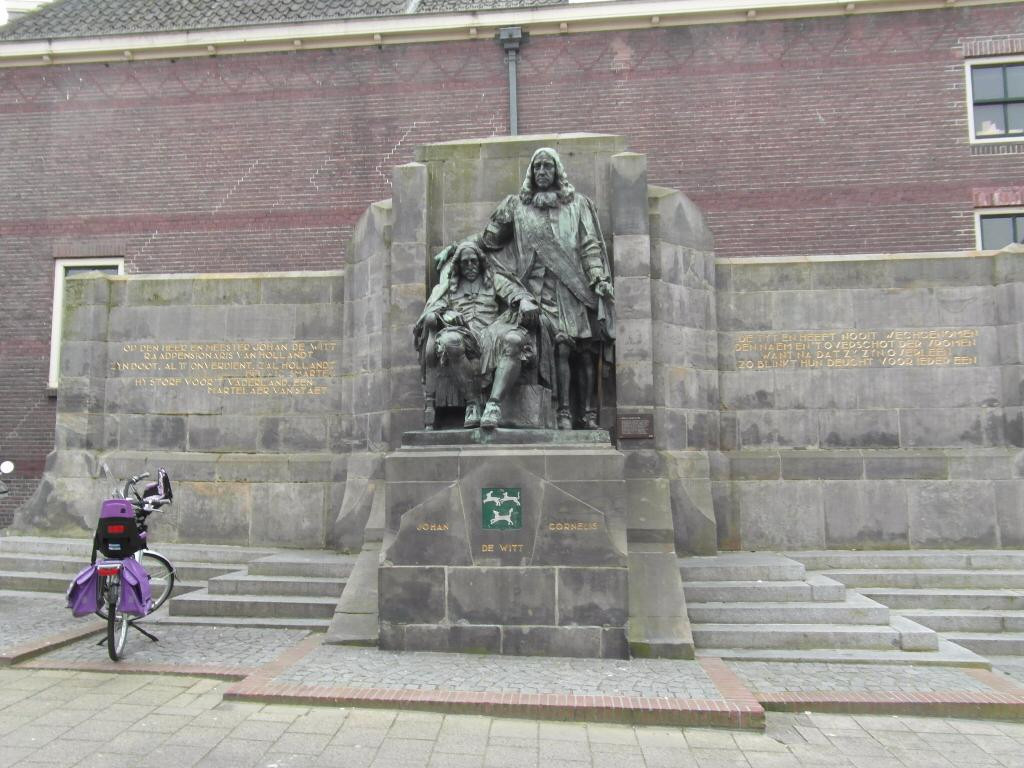 Standbeeld gebroeders De Witt景点图片
