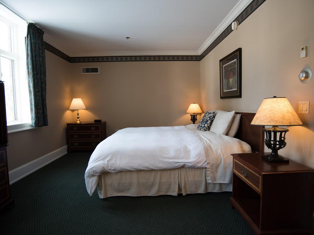 The Bertram Inn At Glenmoor