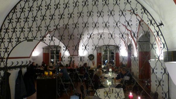Hotel Schlossgasthof Roesch-餐饮