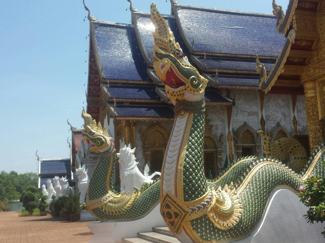Wat Aranyawiwake Ban Pong-夜登必去景点