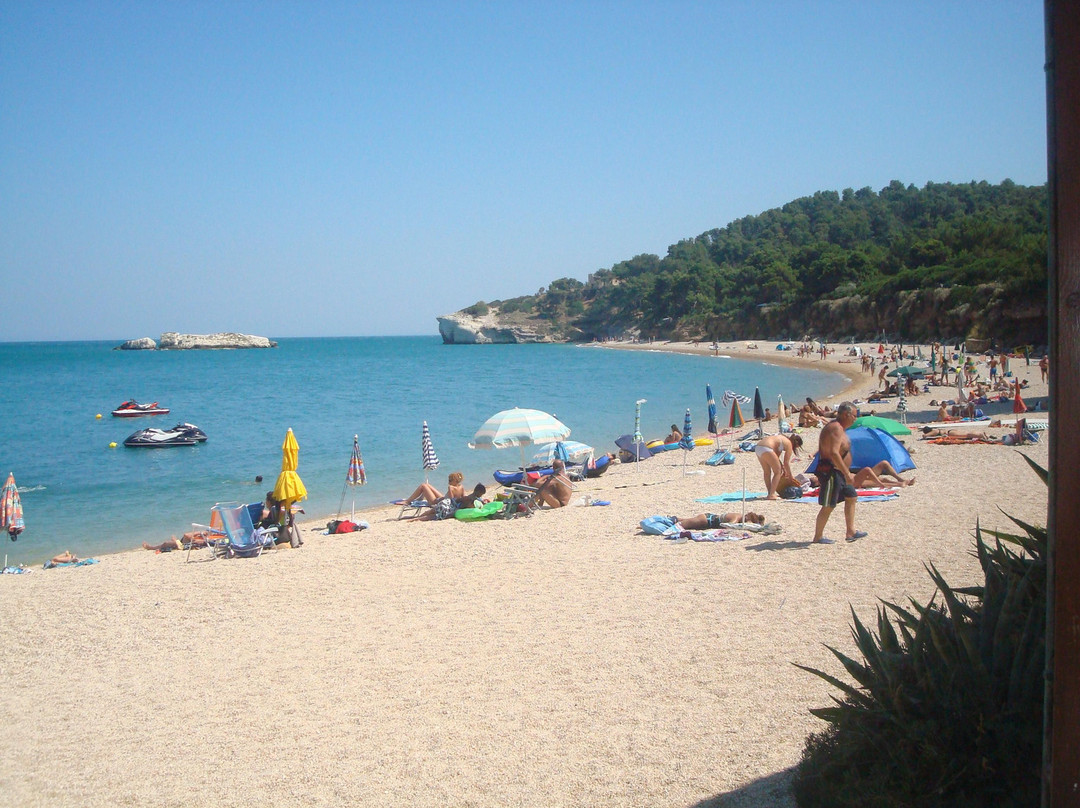 Spiaggia Baia Di Campi-维耶斯泰必去景点