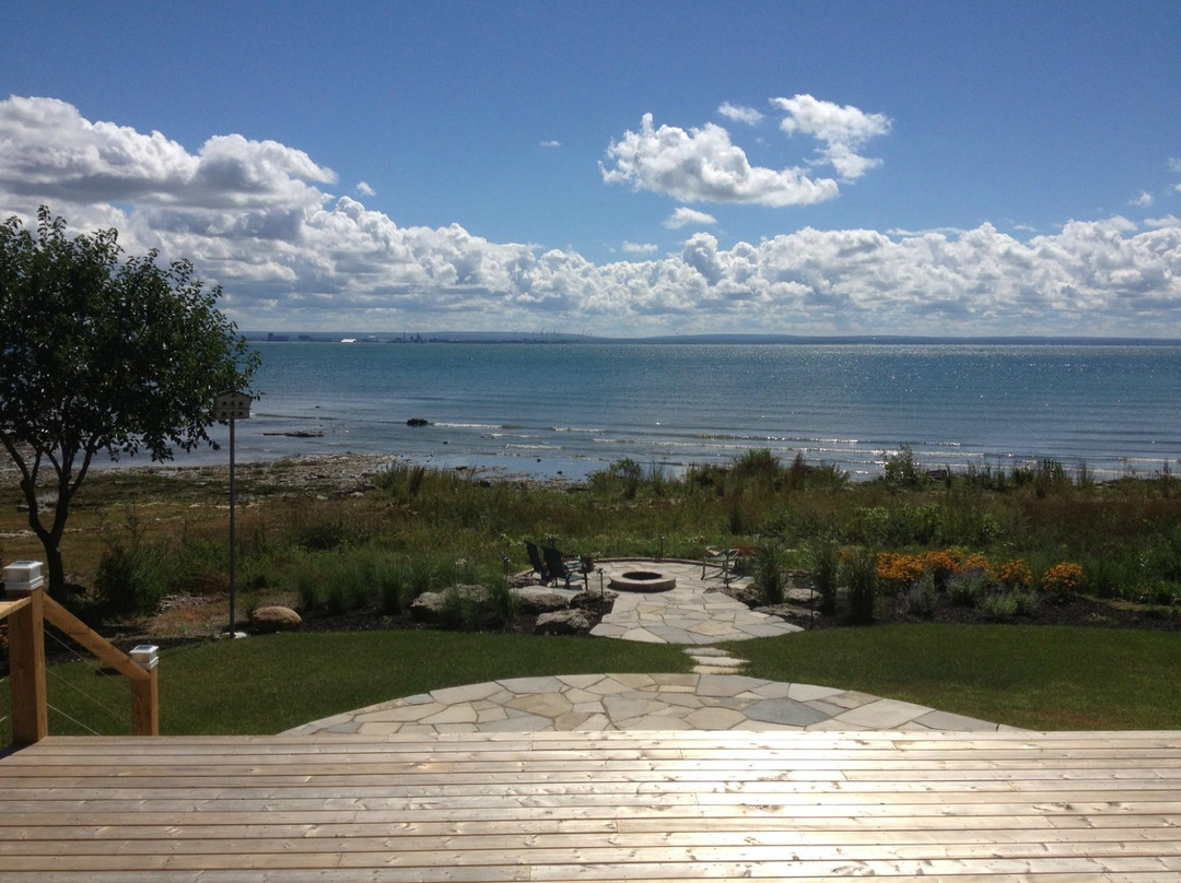 Lakeshore Bed and Breakfast主图