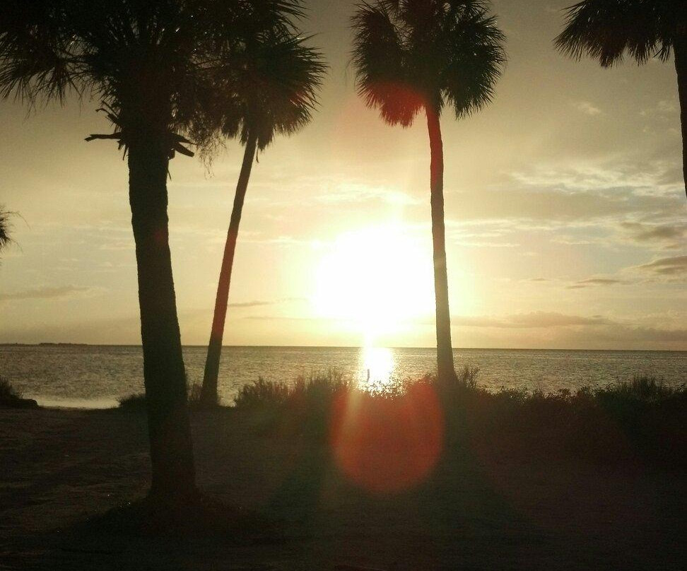 Sunset Beach-塔彭斯普林斯必去景点