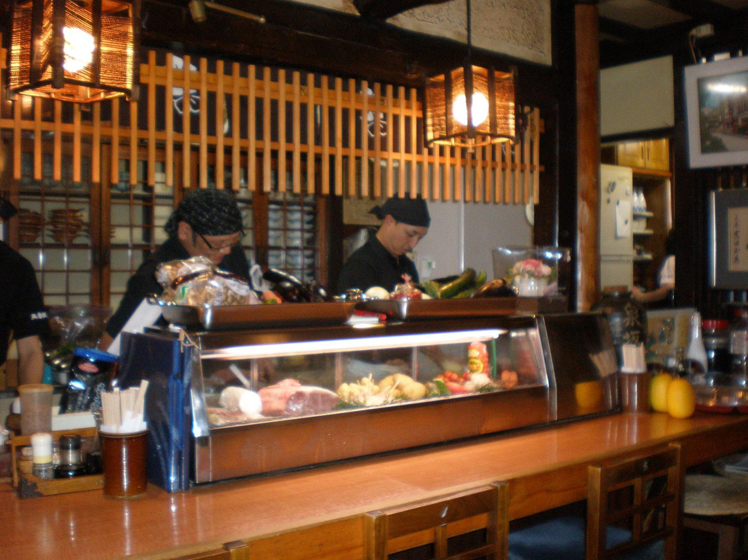 郡上市餐馆和美食-Izumizaka
