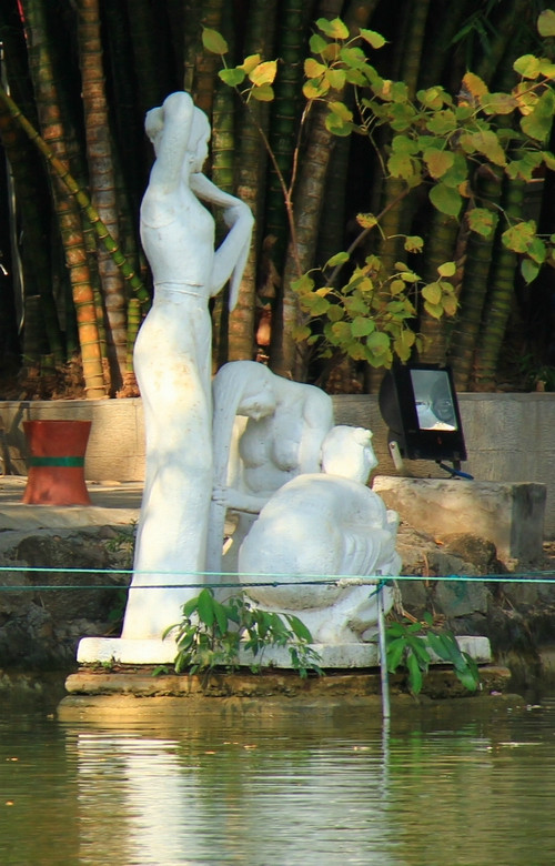孔雀湖景点图片
