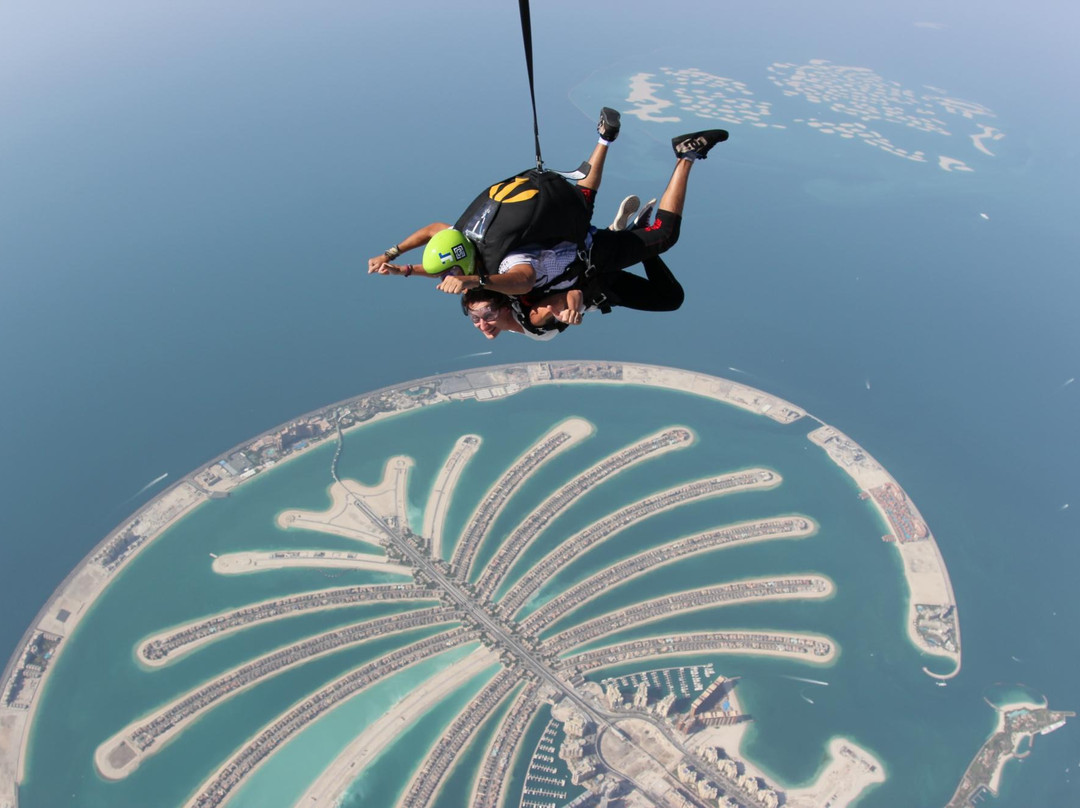 迪拜天空跳伞之旅-迪拜必去景点
