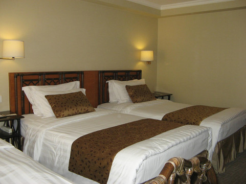 西安建国饭店（长乐公园地铁站店）主图