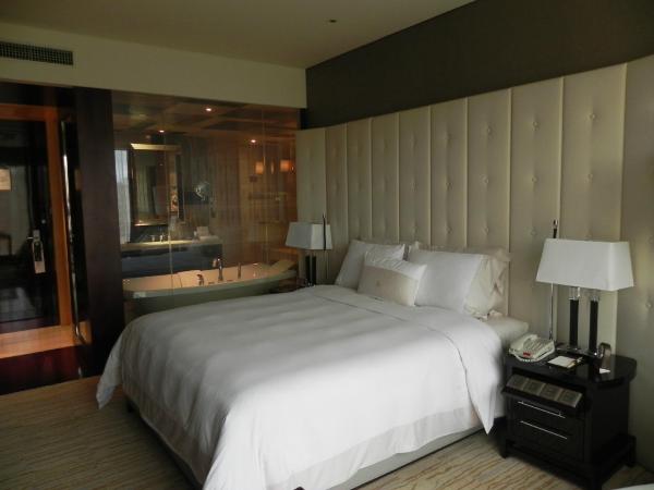 上海皇廷国际大酒店-客卧