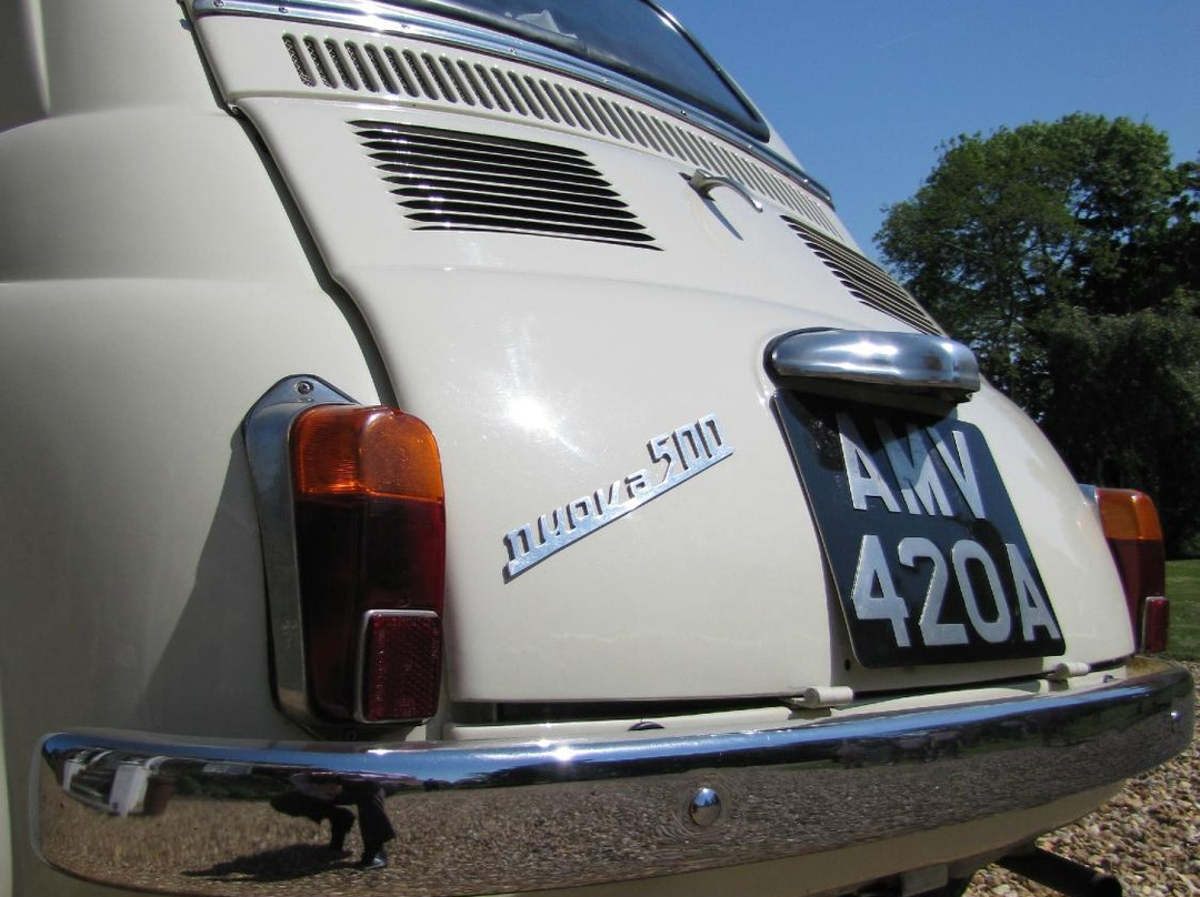 Classic Fiat 500 Hire - Day Tour景点图片