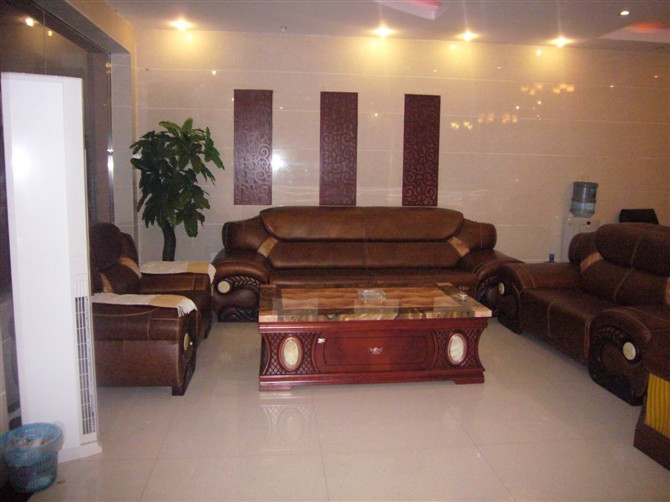 黄果树迎宾大酒店主图