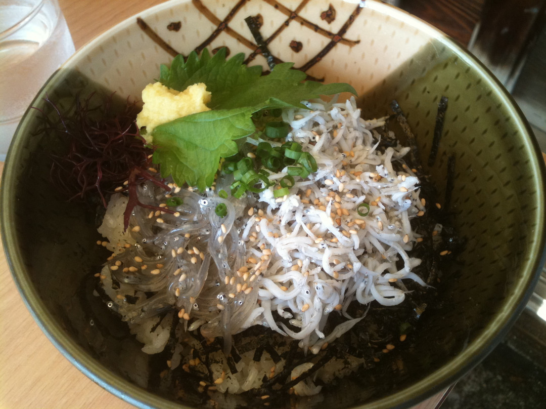 Enoshima餐馆和美食-Fujimitei
