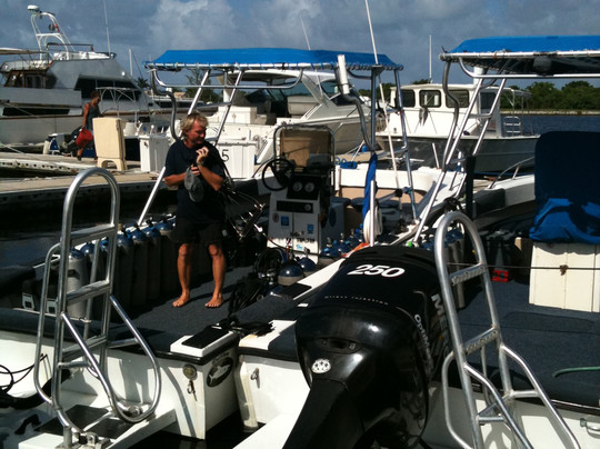 Deep Blue Divers-大开曼岛必去景点