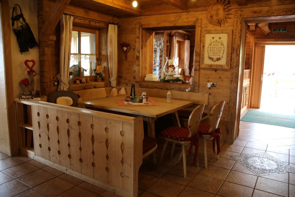 Zellberg餐馆和美食-Zellberg Stüberl