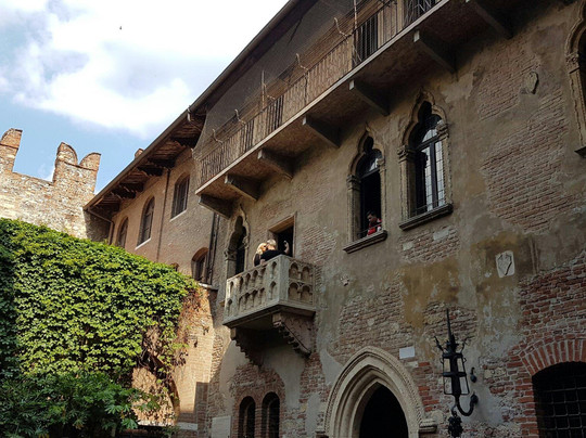 Piles餐馆和美食-El Eden