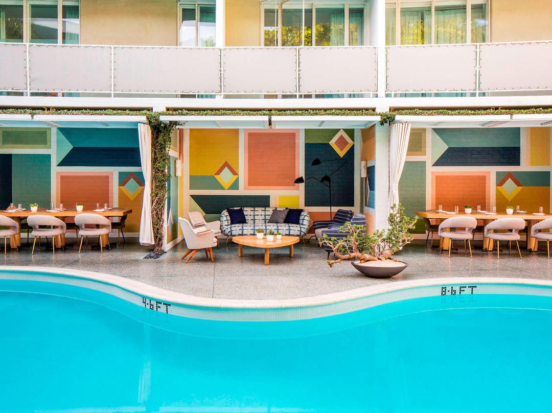 比佛利山庄阿瓦隆酒店主图