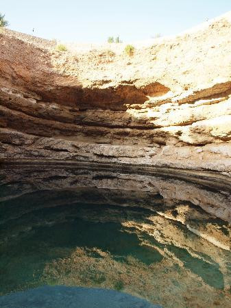 Bimmah Sinkhole-马斯喀特必去景点