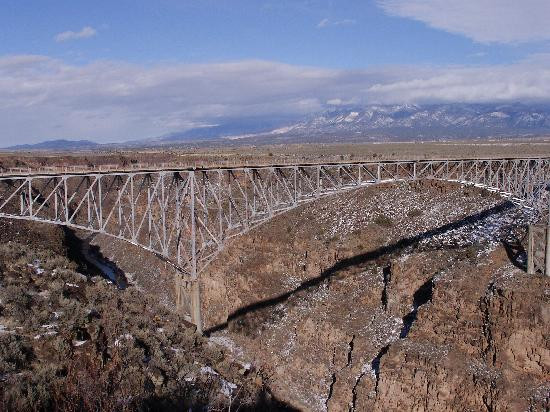 格兰德河峡大桥-道师城必去景点