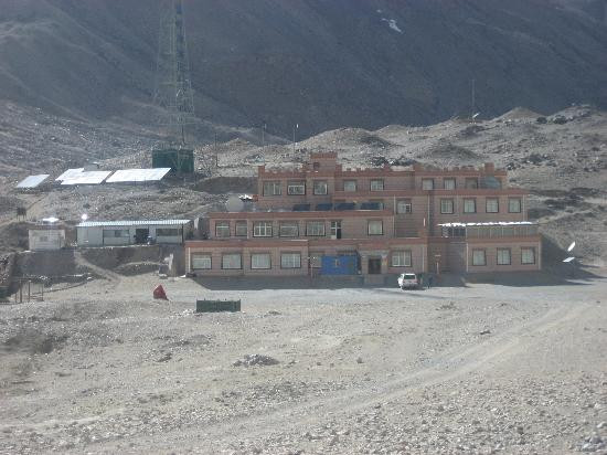 绒布寺-定日县必去景点