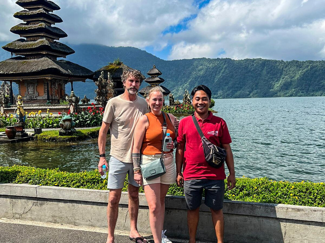 Denni's Bali Tour And Transfer景点图片