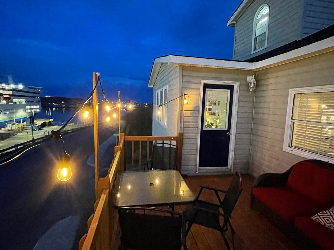 Starboard Side Guest House主图