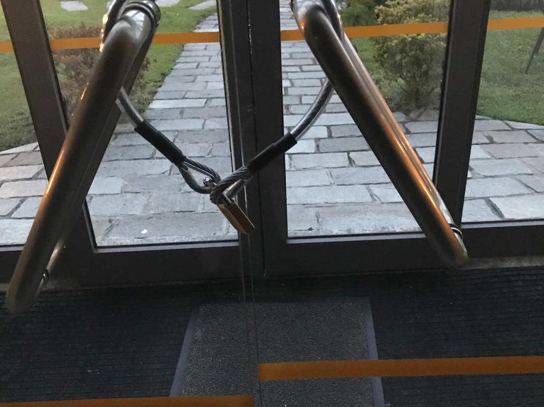 拉里奥酒店主图