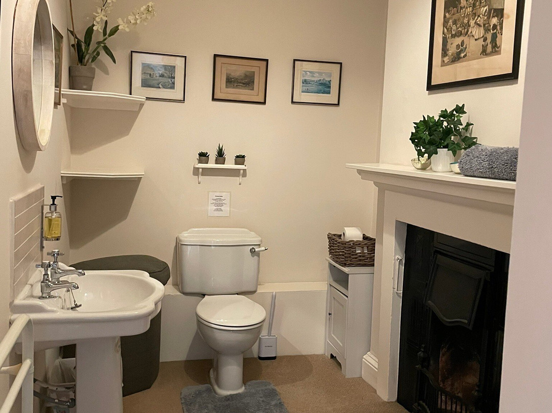 Stay On The Hill - The Coach House主图