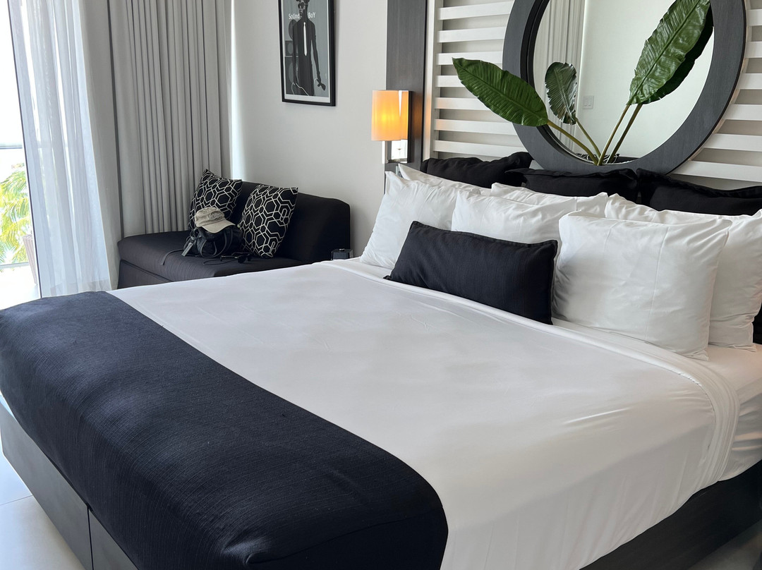 S Hotel Montego Bay主图