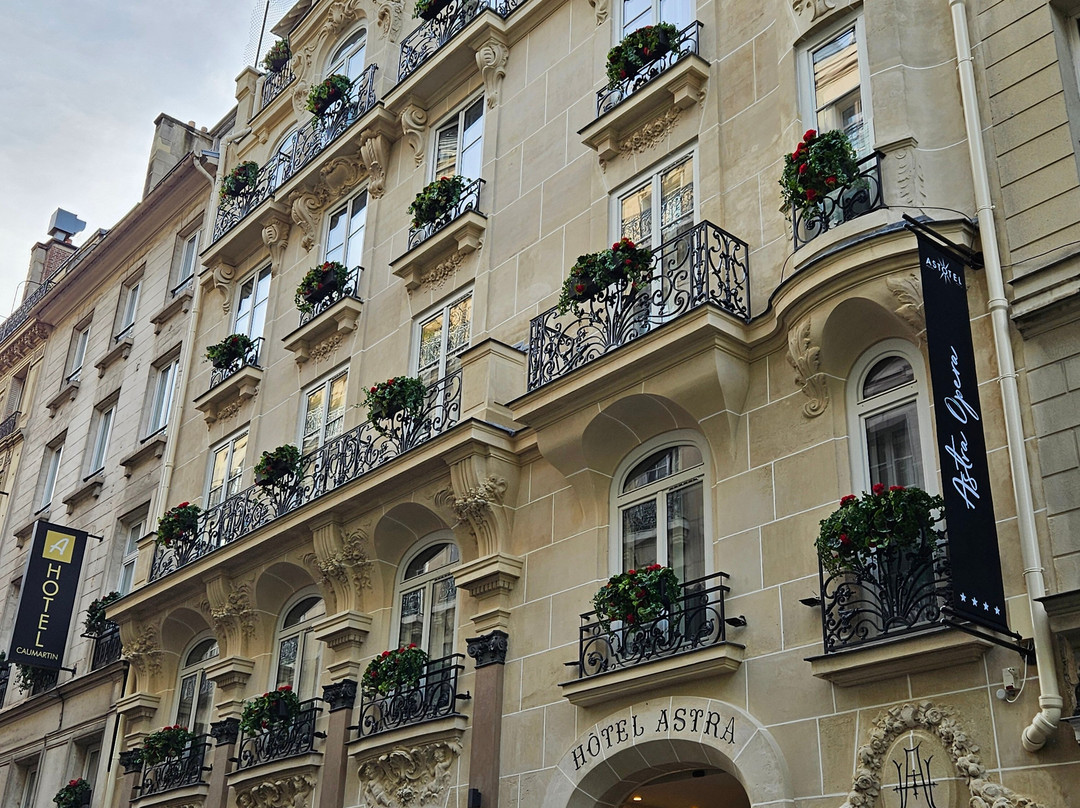 爱思得阿斯特拉歌剧院酒店