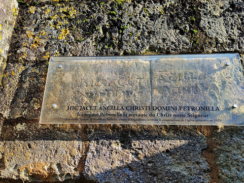 Eglise Saint-Paul-Bouteville必去景点