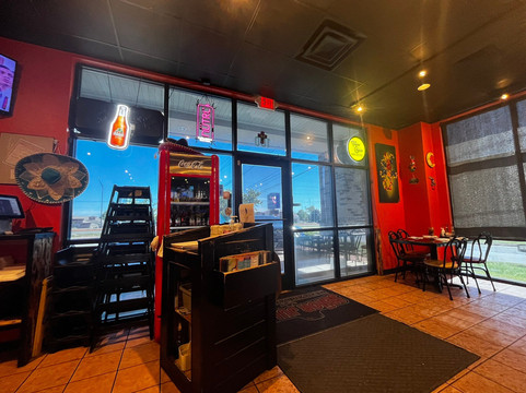 Señor Julian Mexican Bar & Grill