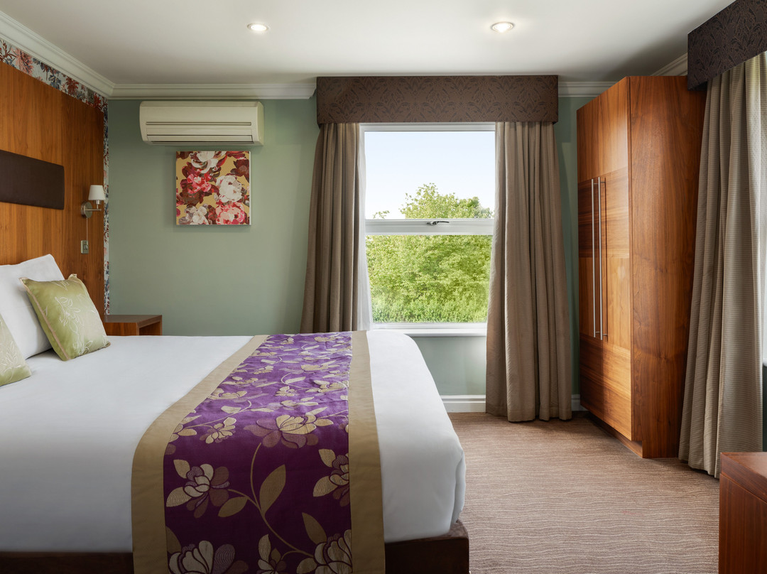Ramada By Wyndham Cheltenham主图