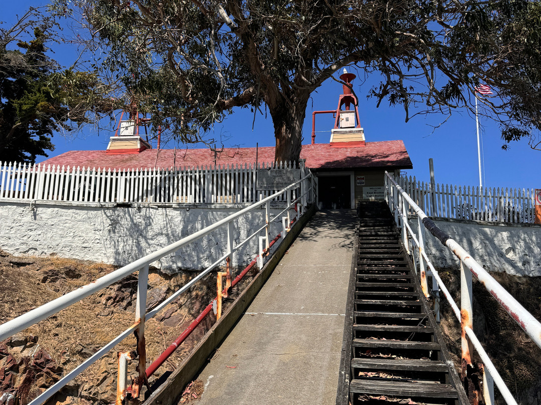 East Brother Light Station主图