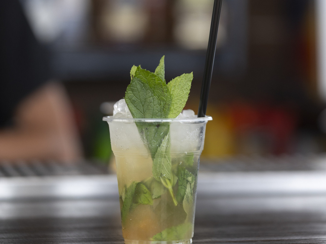 Breeze Beach Bar-新派拉莫斯必去景点