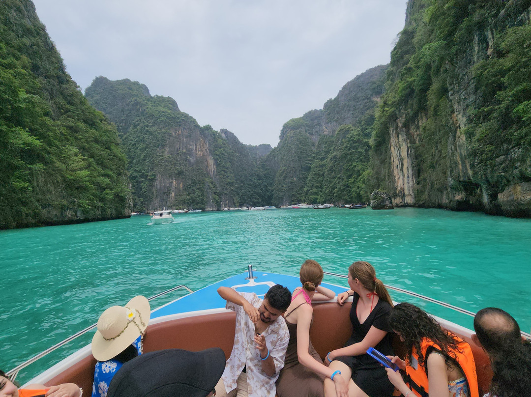 Taxi And Boat Tour By Aom-芭东海滩必去景点