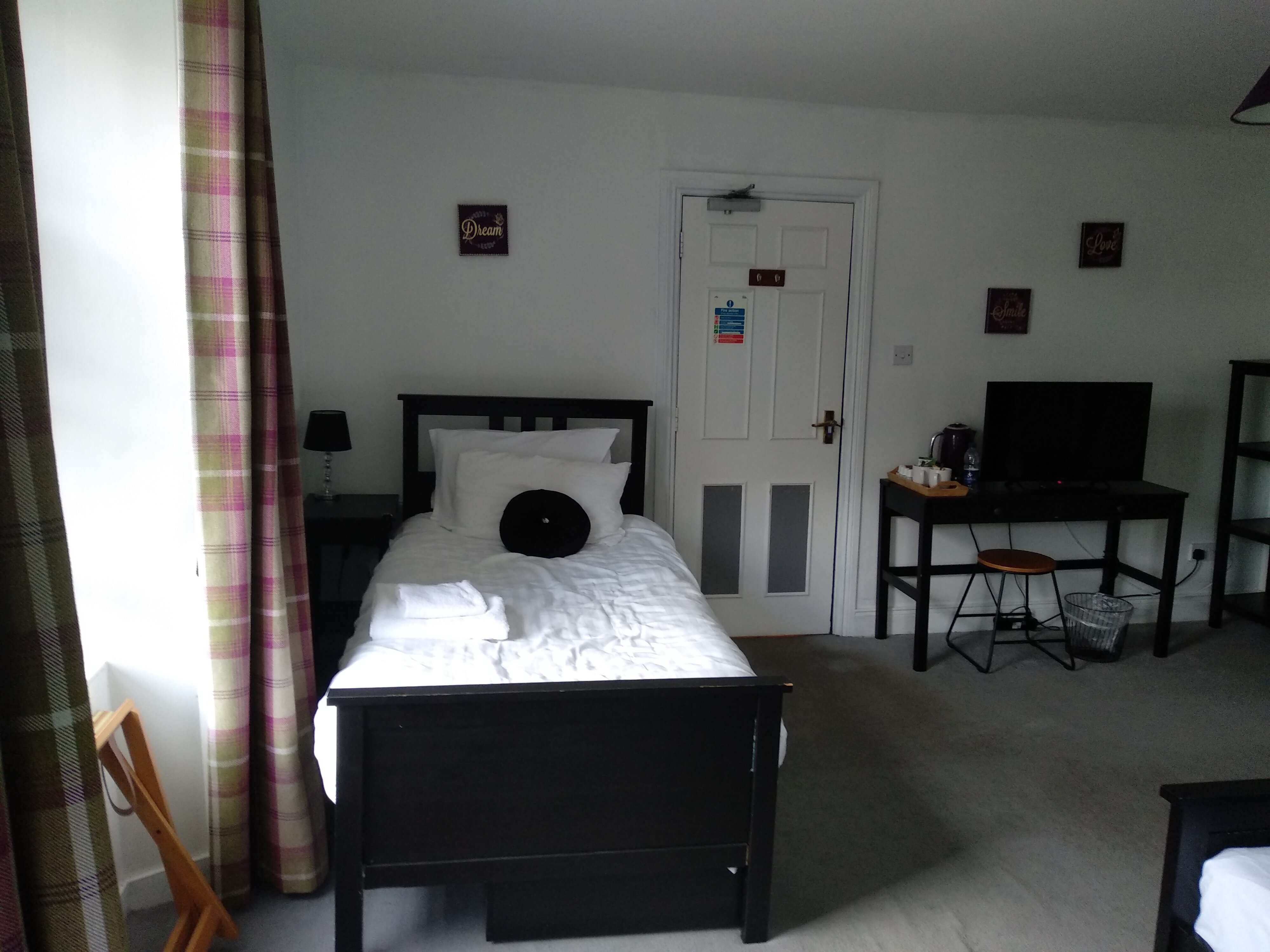 The Dyvels Inn-客卧
