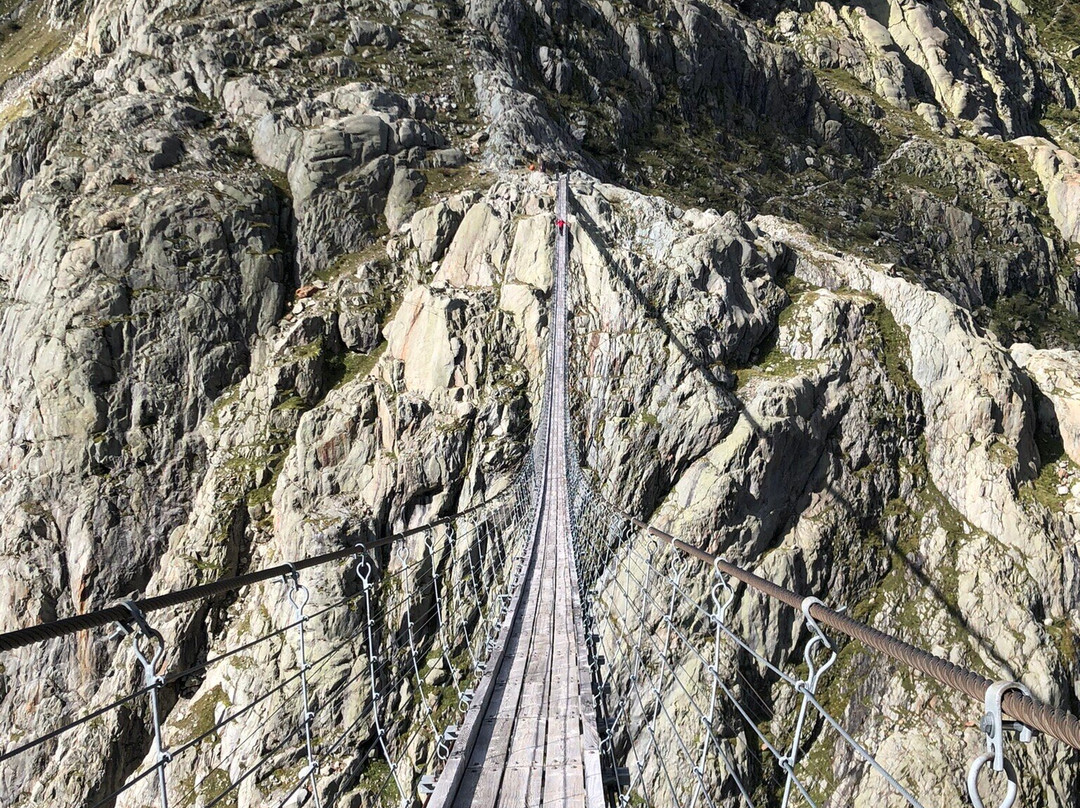 Trift Bridge-加德门必去景点