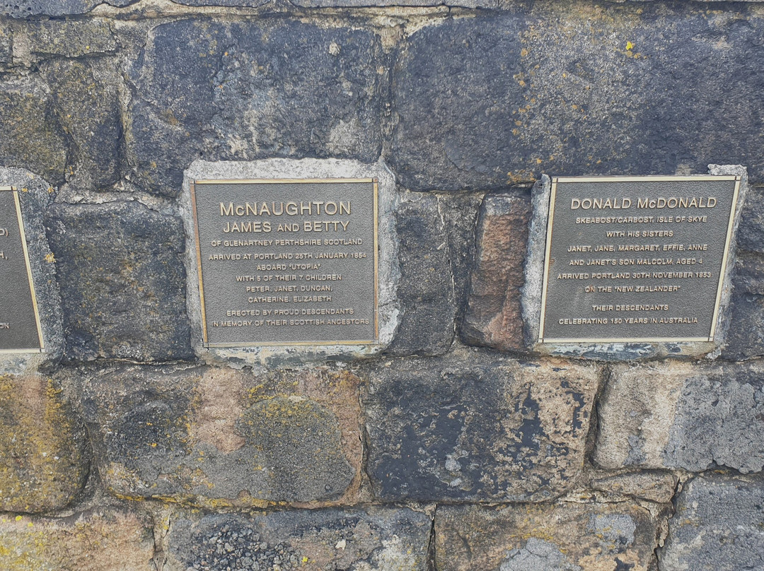 Immigrants Wall-波特兰必去景点