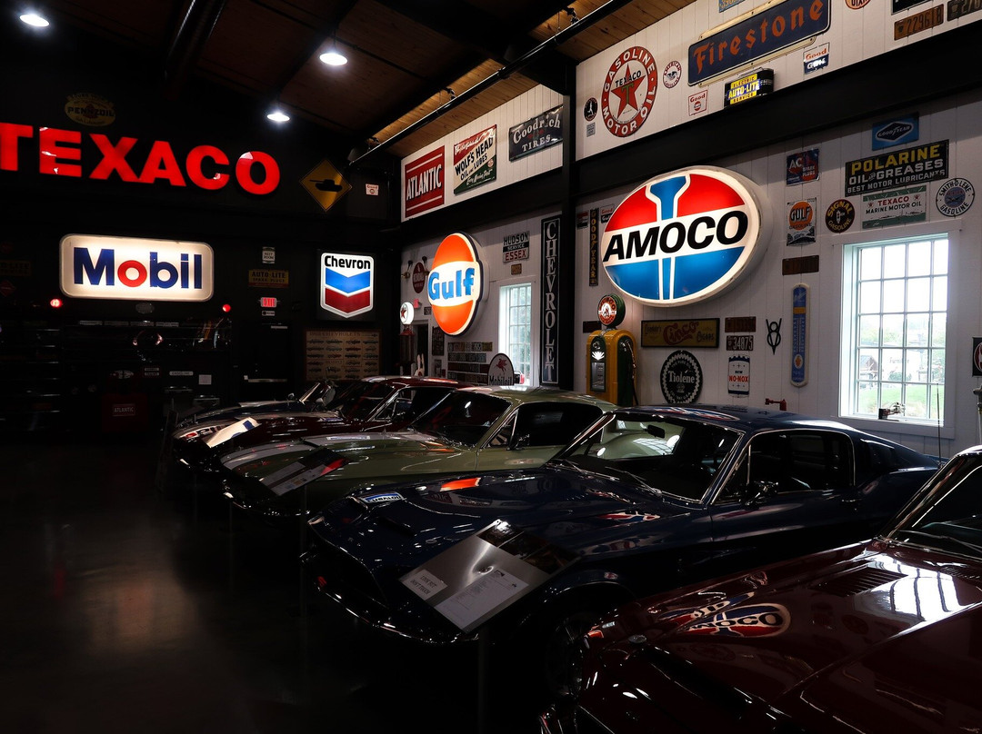 Barry's Car Barn景点图片
