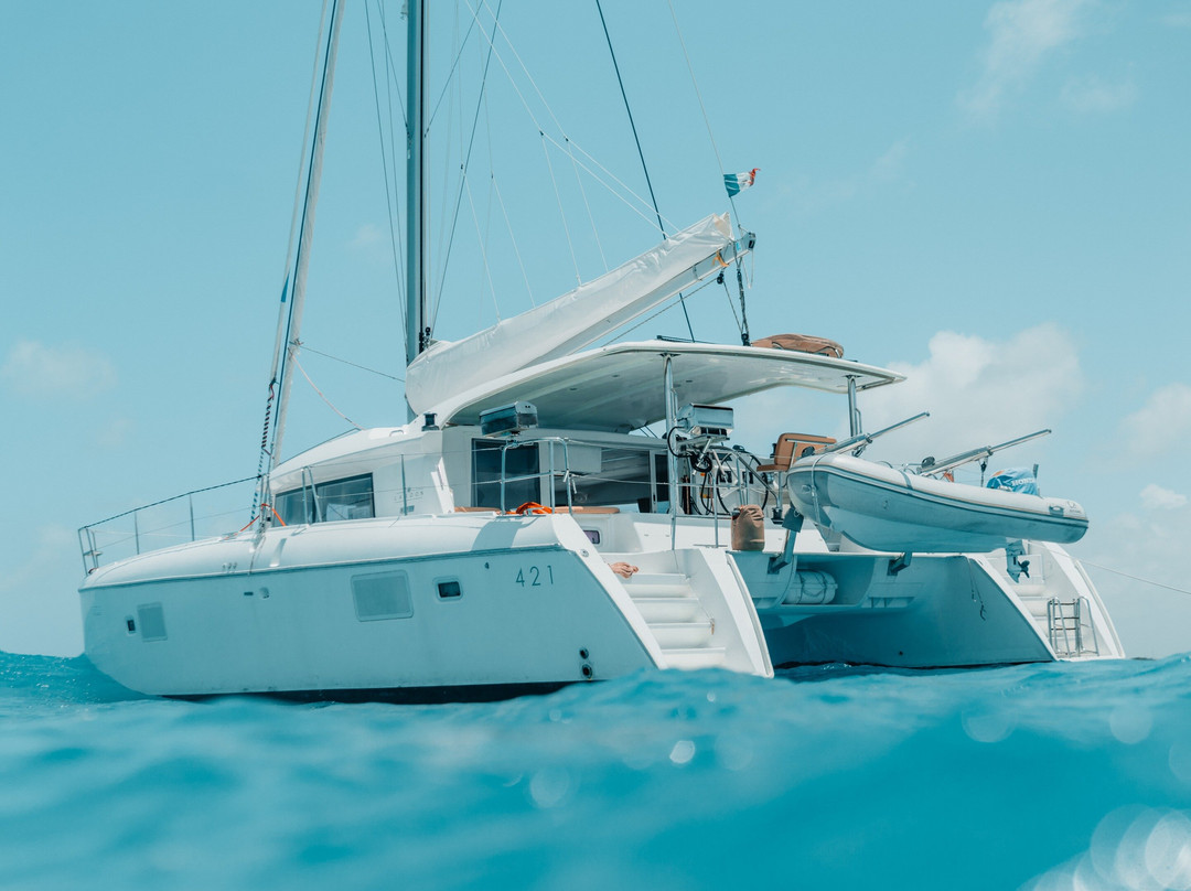Time To Go Catamaran - Playa Mujeres-坎昆必去景点