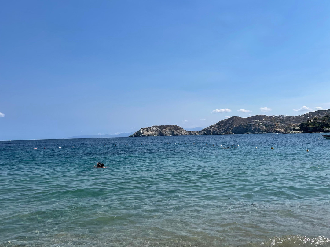 佩拉加港酒店主图