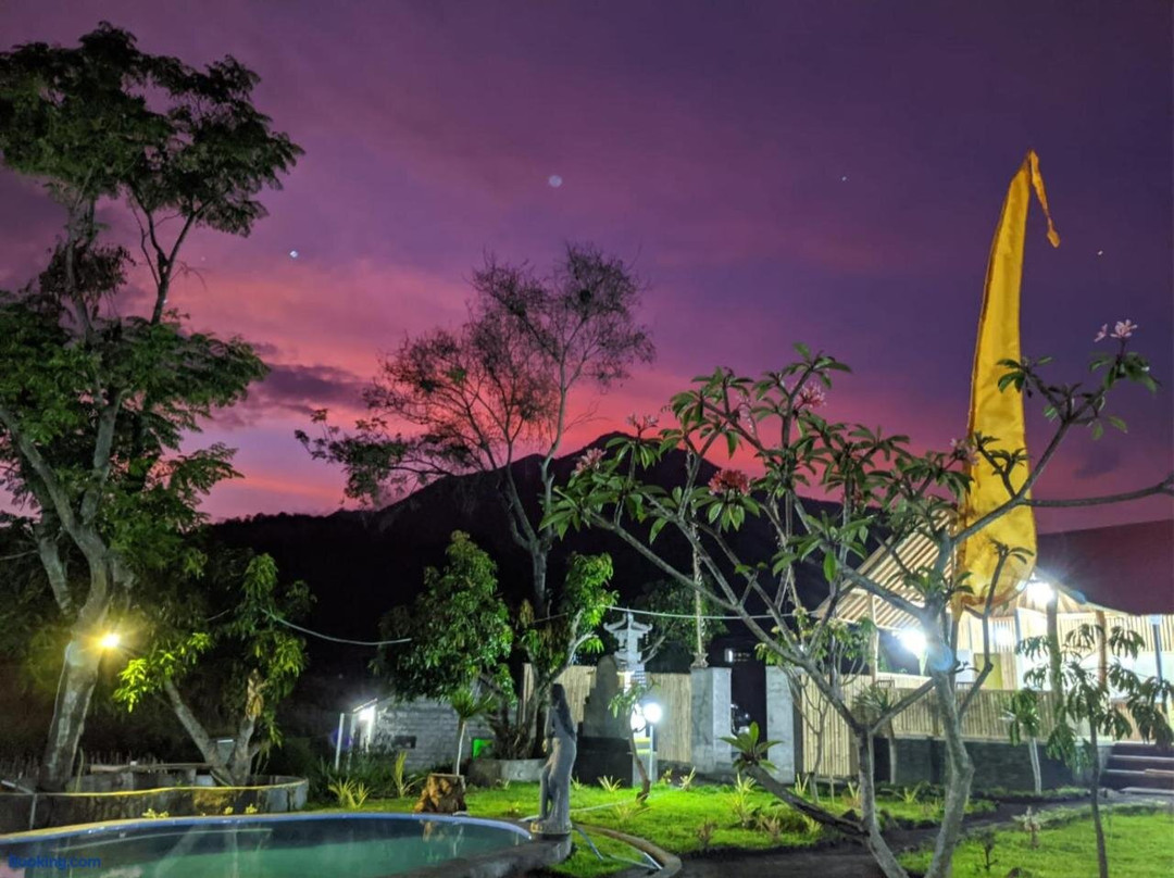 Kintamani Cabins (Sleep, Eat, Trek, Swim)