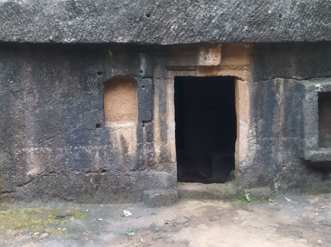 Panhalekaji Caves景点图片